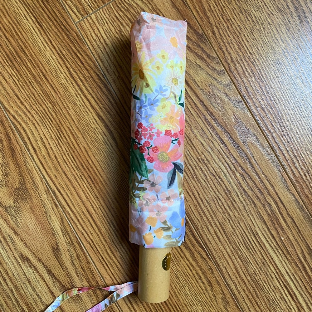 RIFLE PAPER CO Marguerite Umbrella FLORAL UMBRELLA - Picture 8 of 8